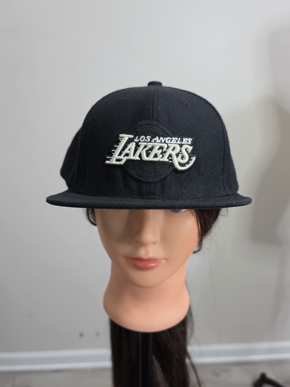 Mitchell & Ness Los Angeles Lakers Black Snapback Hat